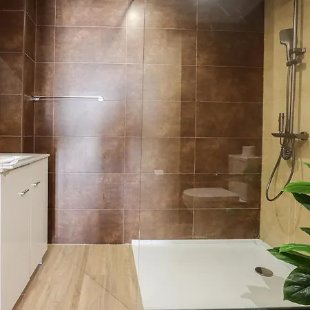 Magnolia - Jacuzzi - Wifi - - By Bedzy Villa Alvor