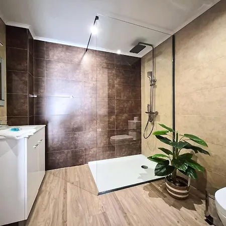 Magnolia - Jacuzzi - Wifi - - By Bedzy Villa *